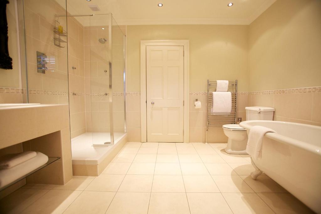 The Commercial Hotel Chester Room photo